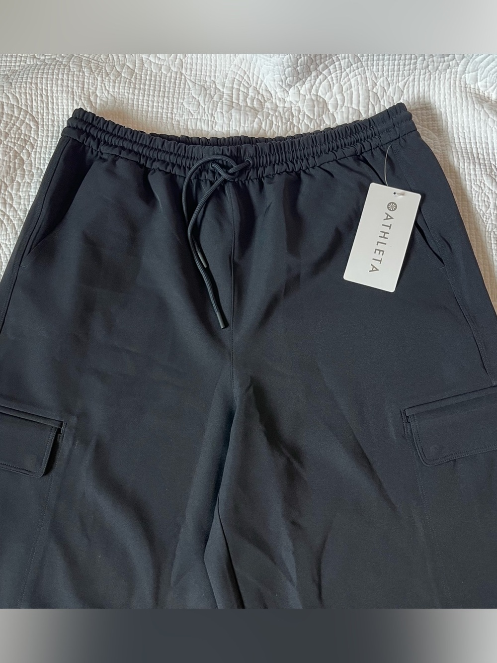 NWT Athleta Promenade Wide Leg Cargo Pant - Picture 4 of 14